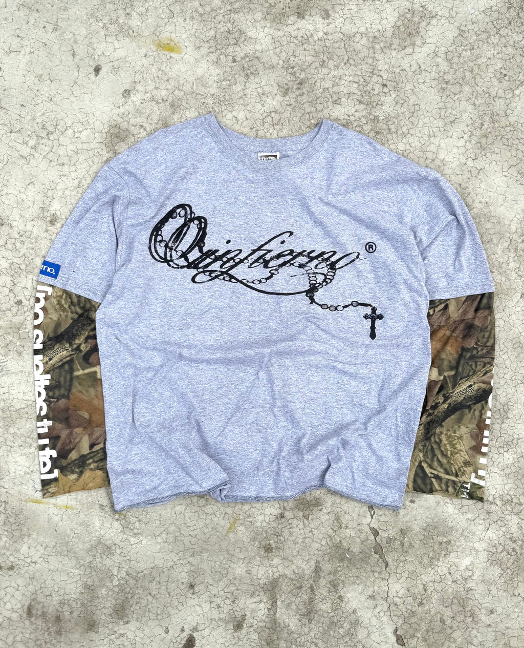 long sleeve [nø sūeltes tū fe]
